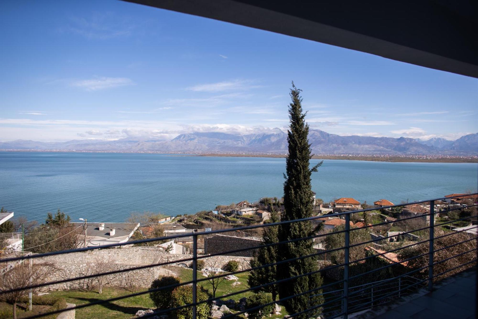 Exclusive Lake Villa Shiroka ภายนอก รูปภาพ